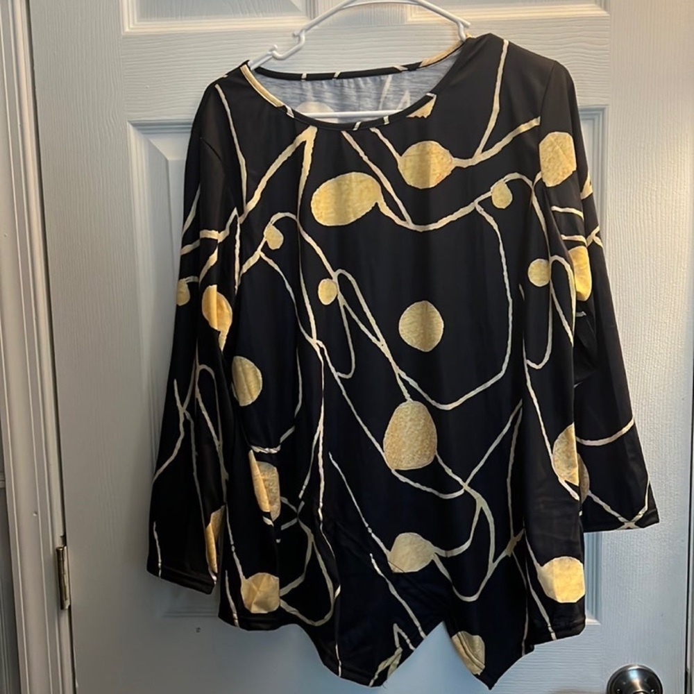 Light weight woman’s long sleeve shirt